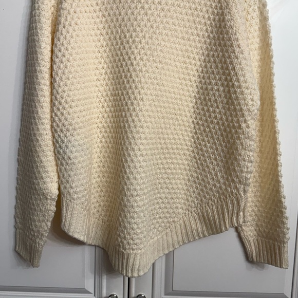 Vero Moda Size Large Cream Crew Neck Long Sleeve Textured Sweater Rounded Hem - Picture 7 of 9